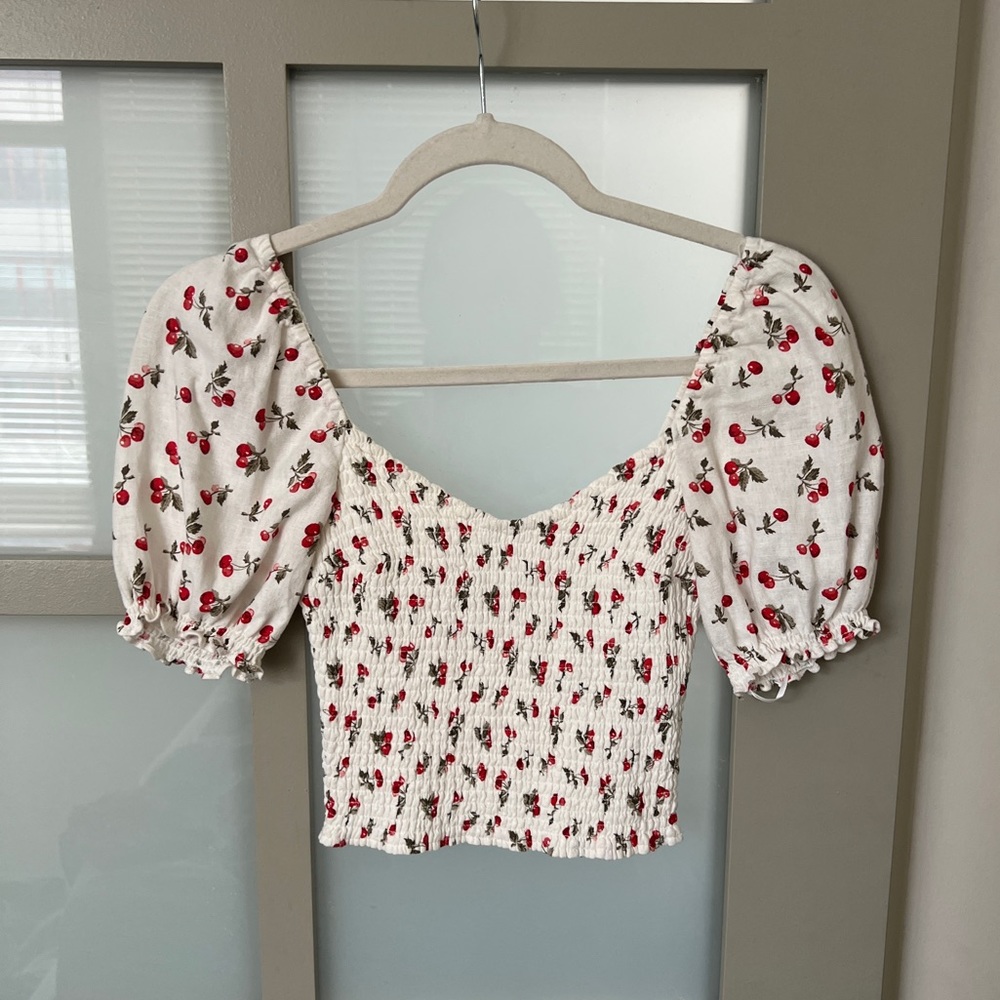 Abercrombie & Fitch Cherry Printed Puff Sleeve Smocked Shirt